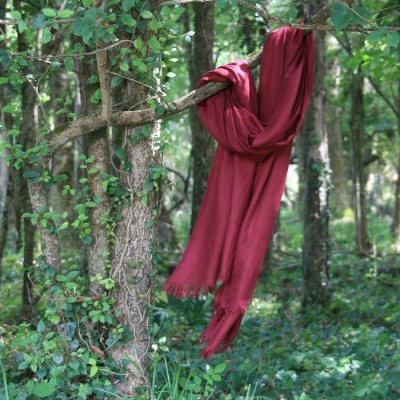Voorjaars sjaal wol & katoen, bordeaux rood
